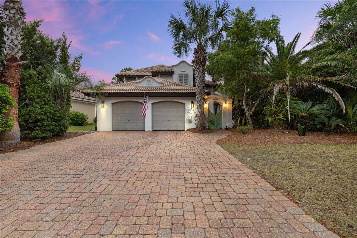 4639 Paradise Isle