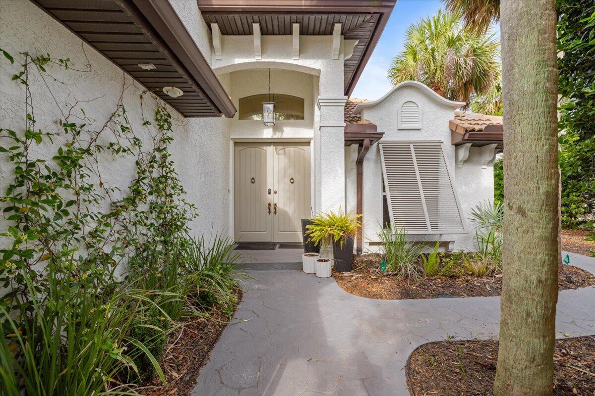 4639 Paradise Isle