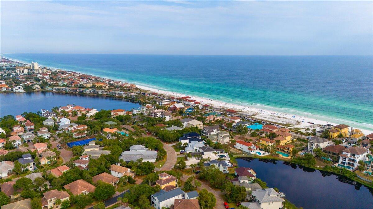 4639 Paradise Isle