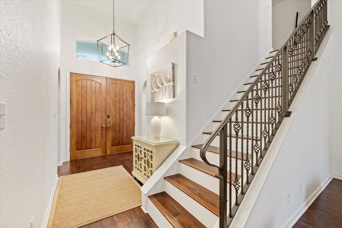 4639 Paradise Isle