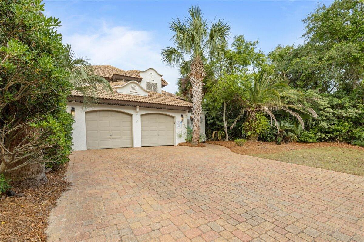 4639 Paradise Isle