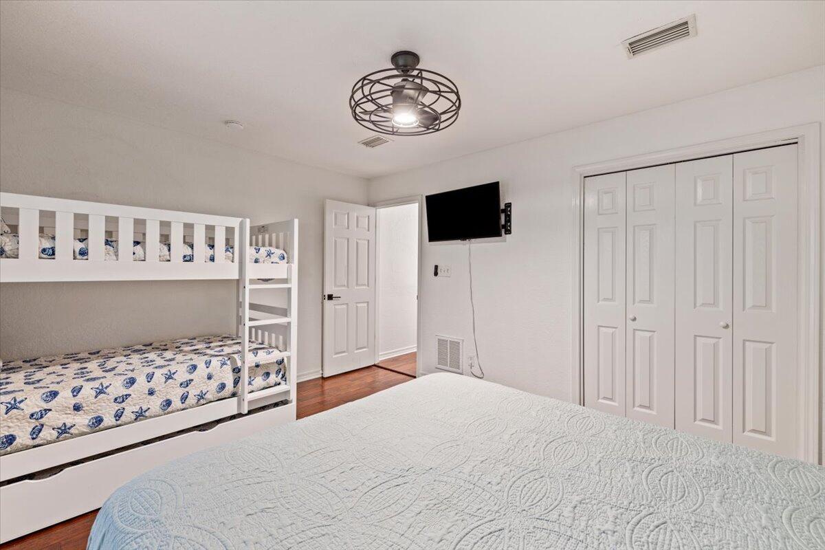 4639 Paradise Isle