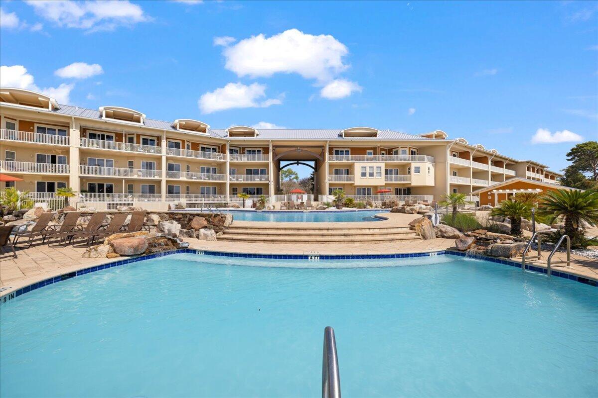 1653 W County Highway 30A UNIT 1117