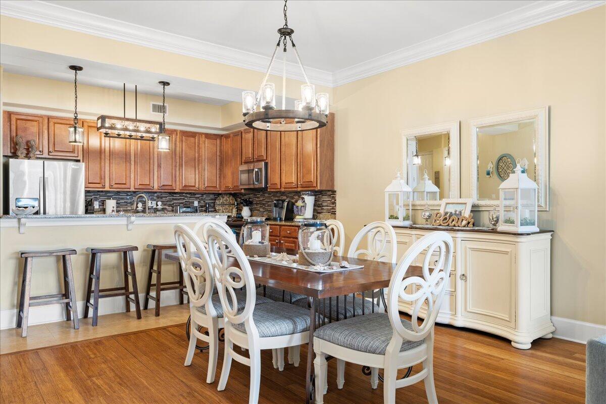 1653 W County Highway 30A UNIT 1117