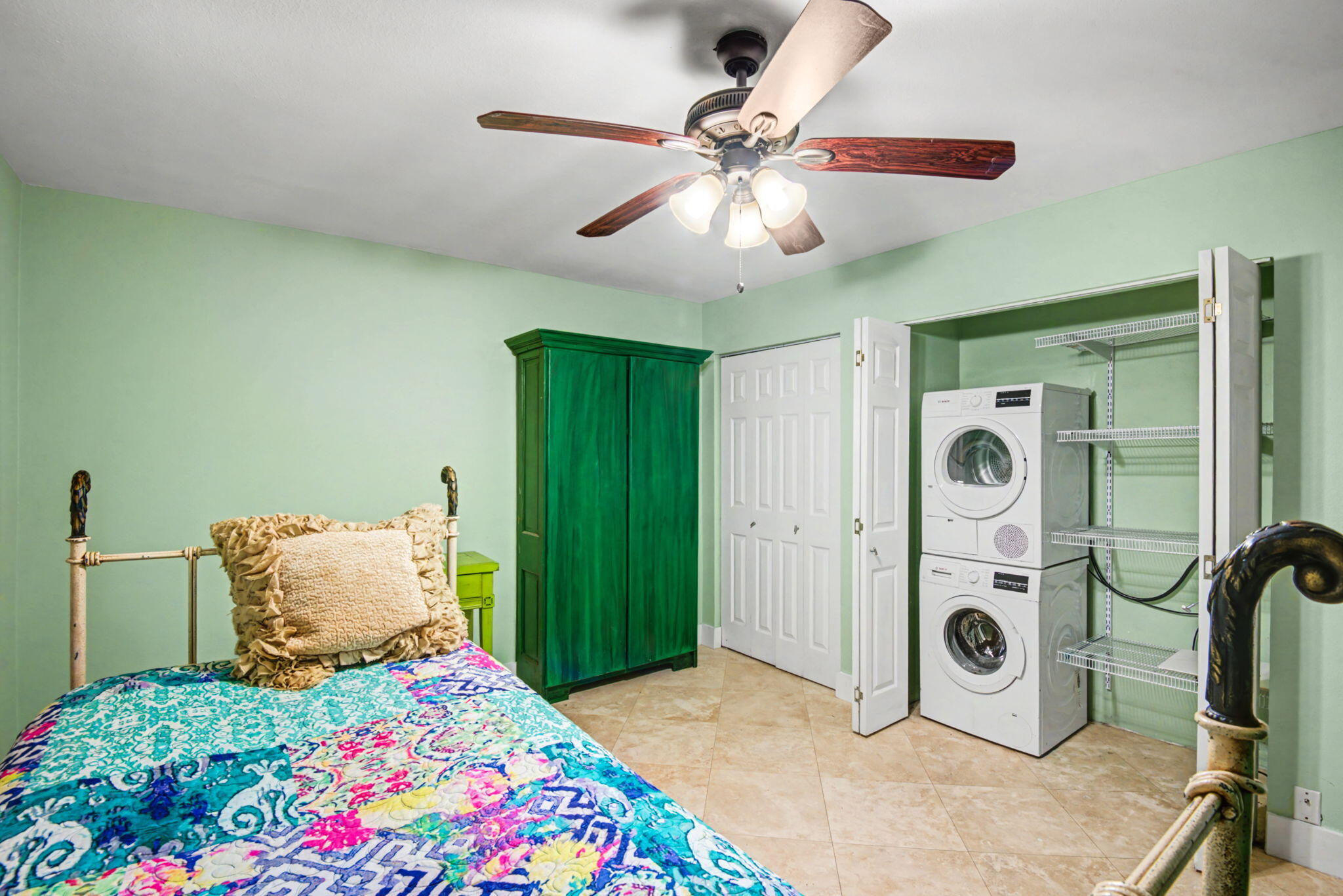 30 Moreno Point Road 306B
