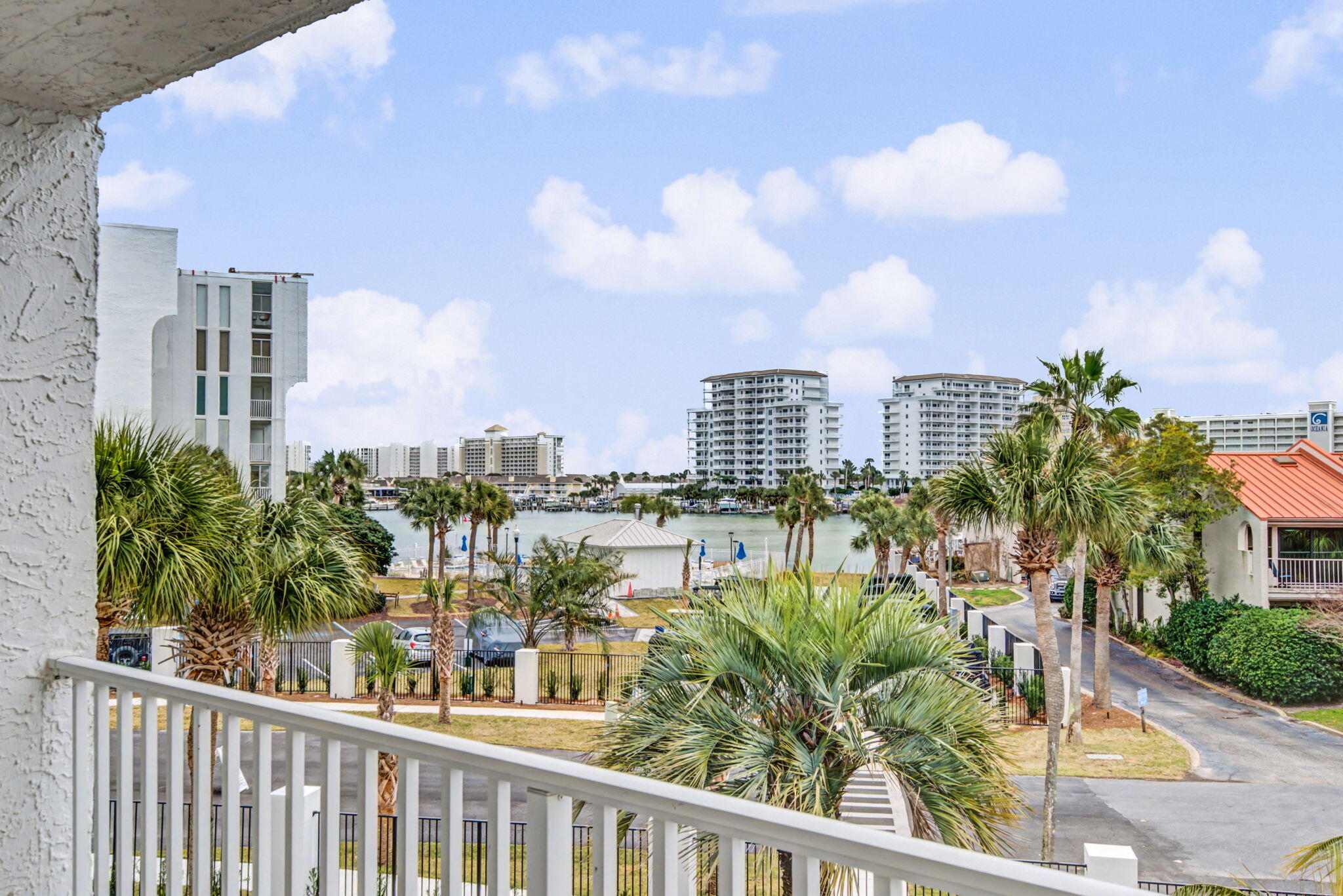 30 Moreno Point Road 306B