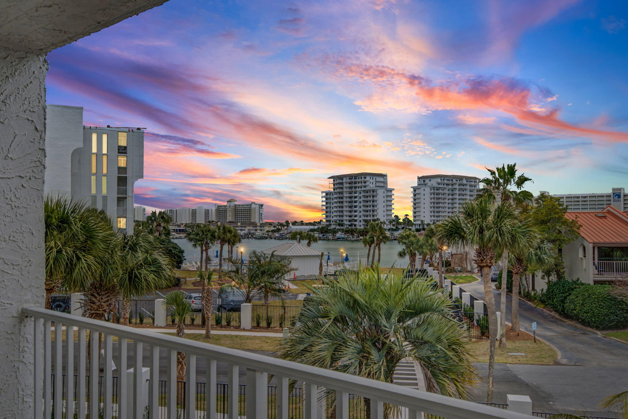 30 Moreno Point Road 306B