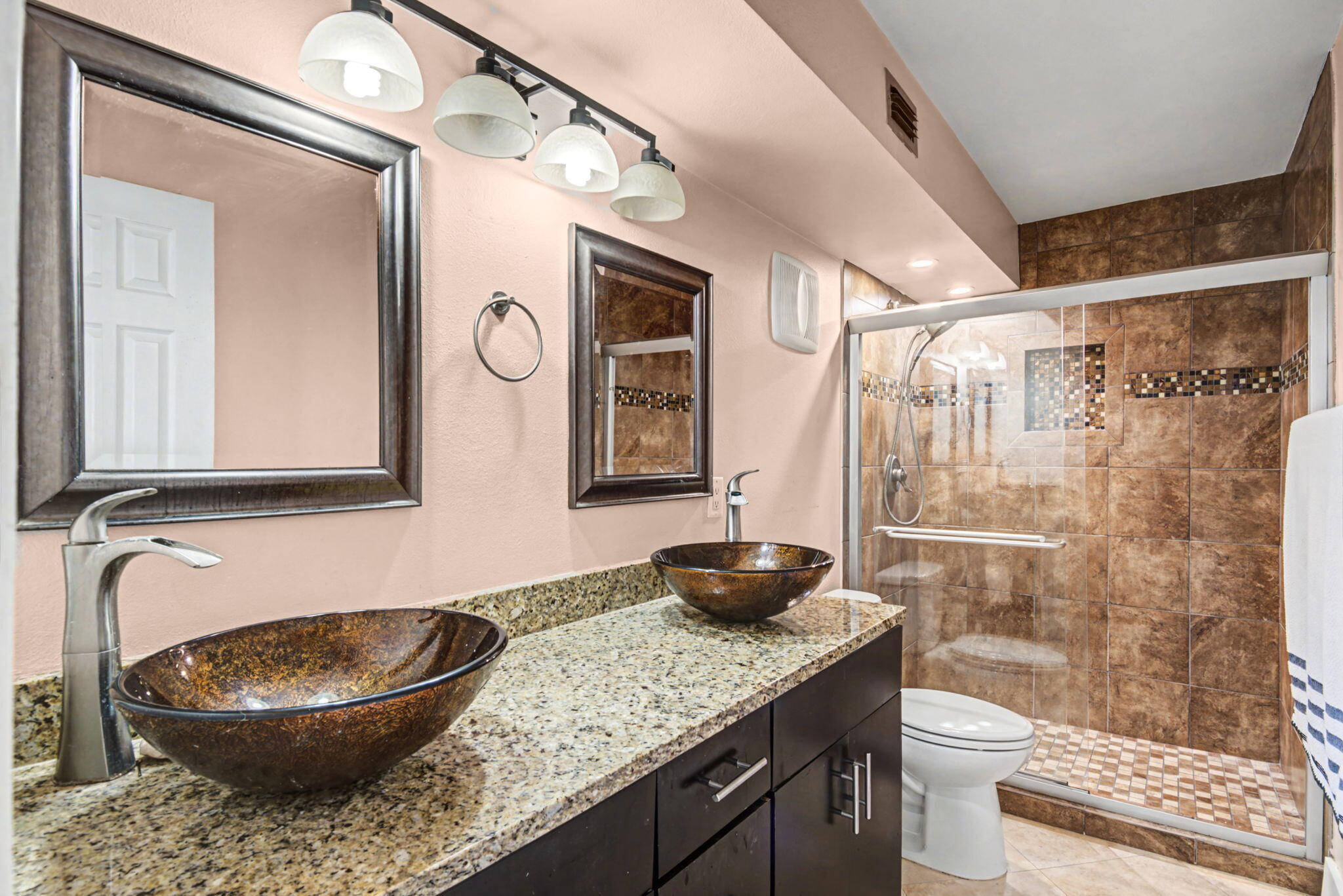 30 Moreno Point Road 306B