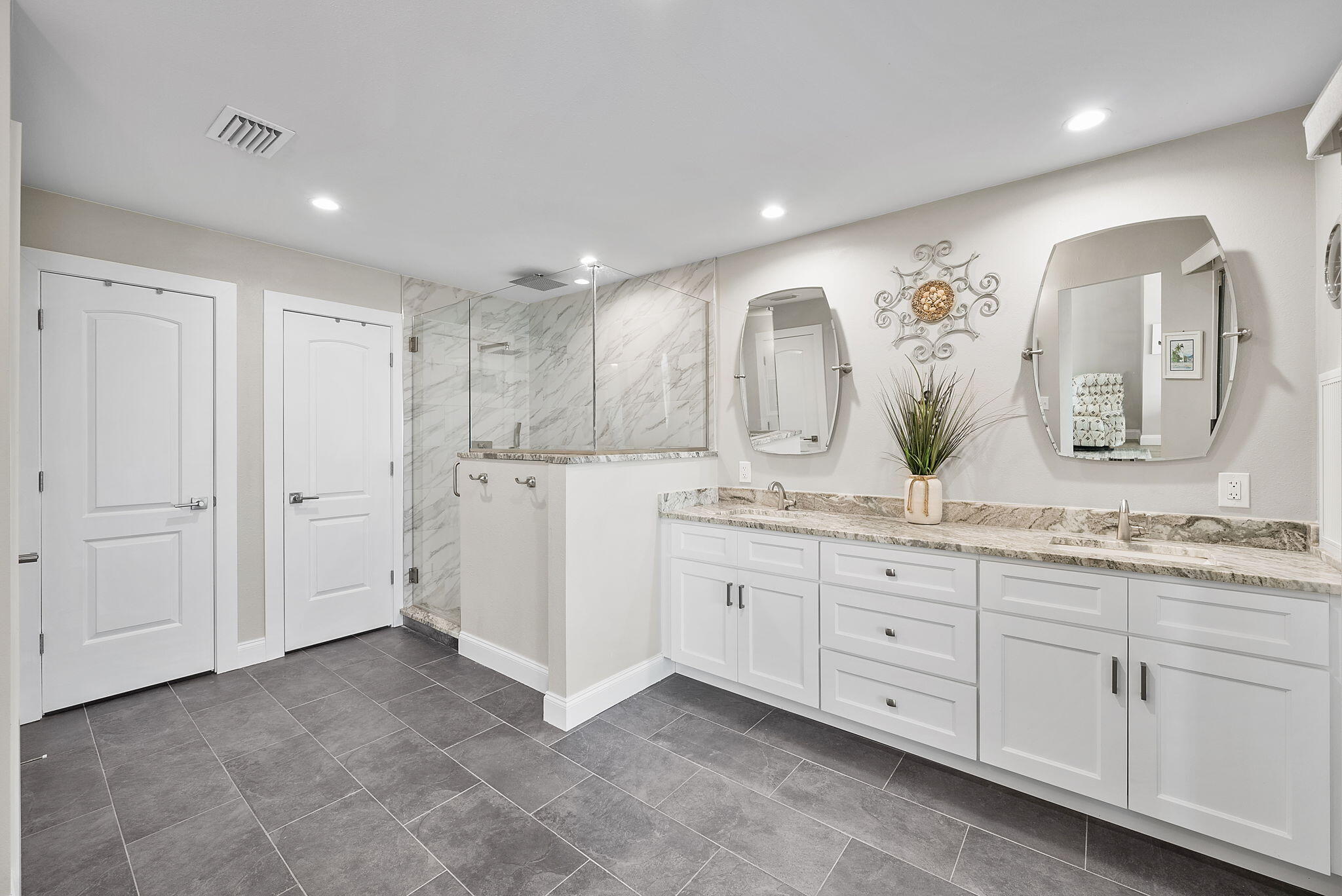 425 Bay Shore Drive UNIT 11