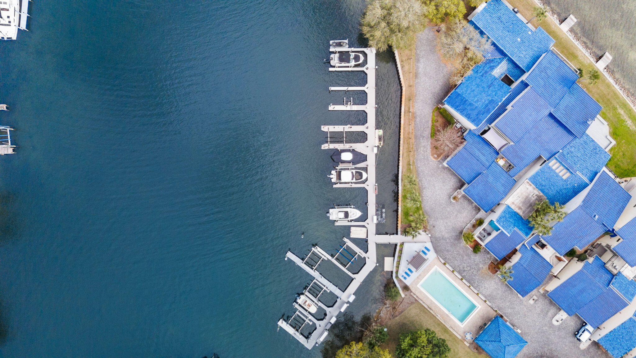 425 Bay Shore Drive UNIT 11