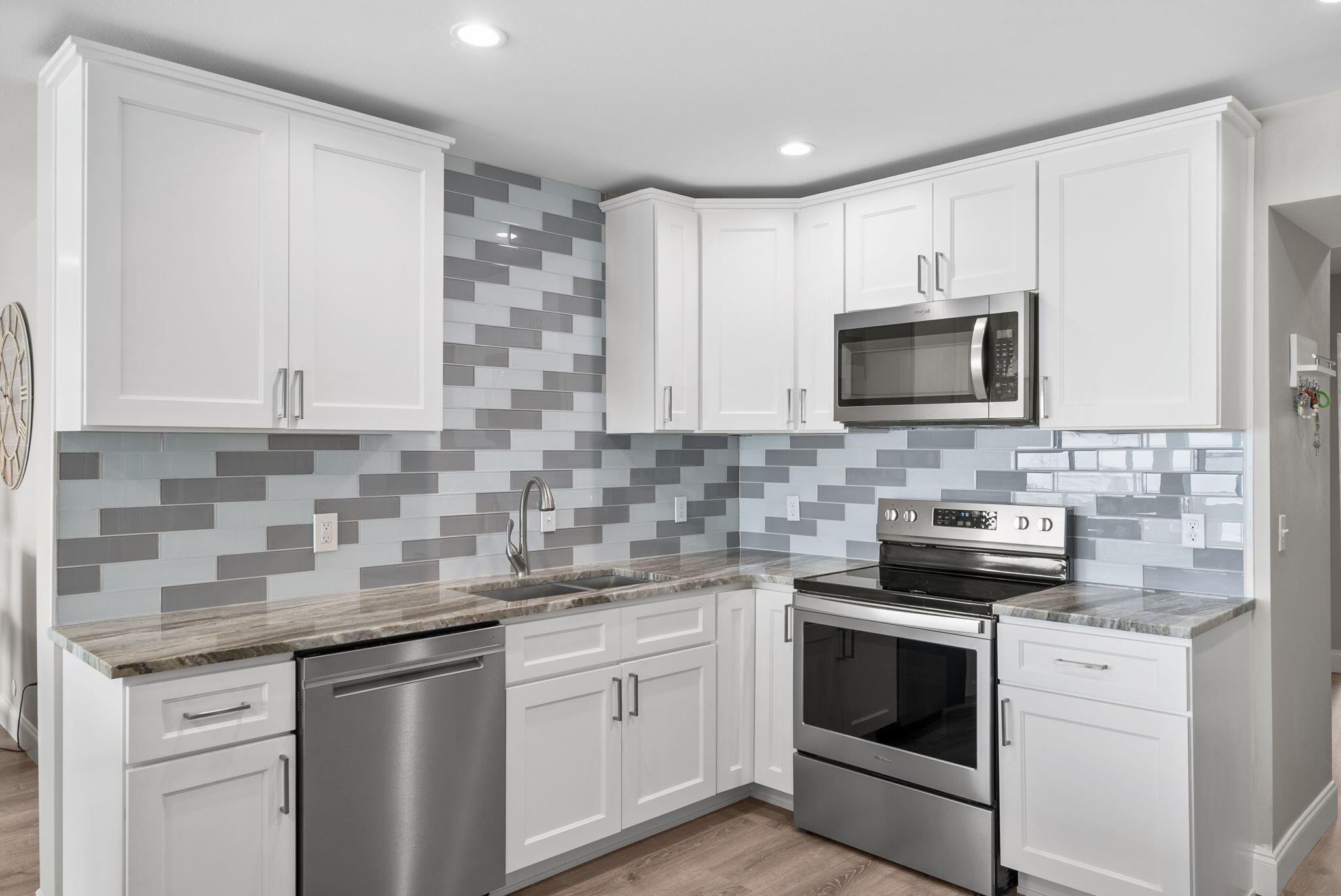 425 Bay Shore Drive UNIT 11