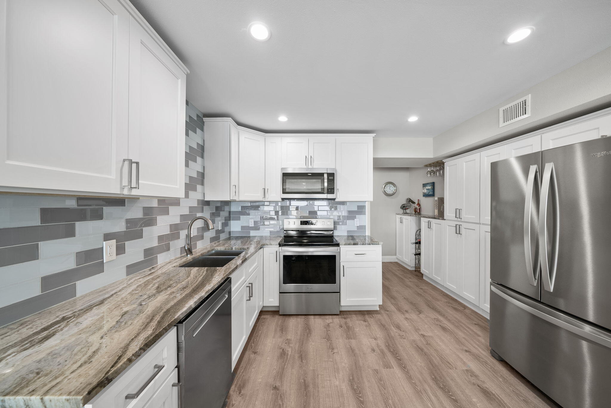 425 Bay Shore Drive UNIT 11