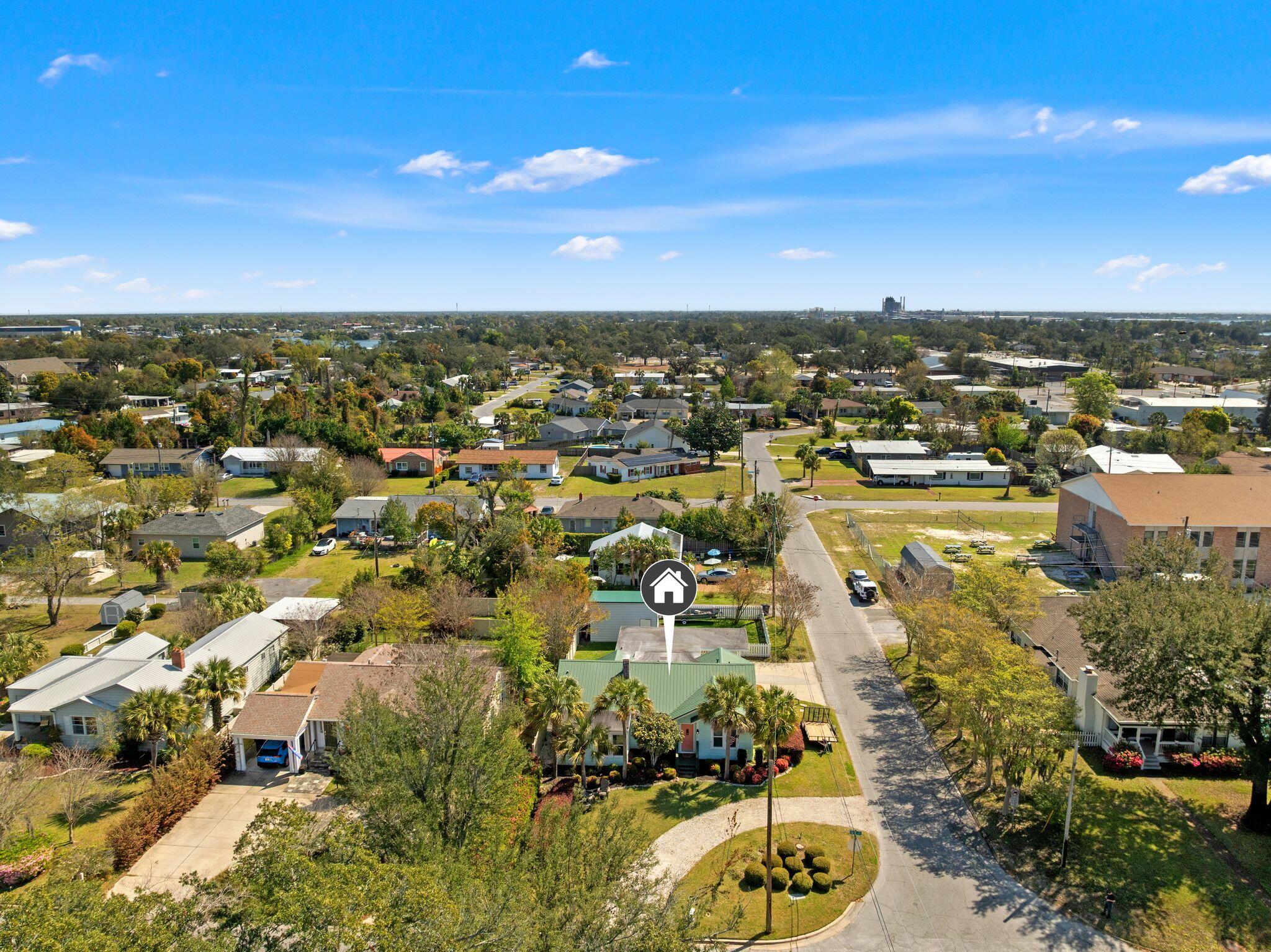 200 N Cove Boulevard