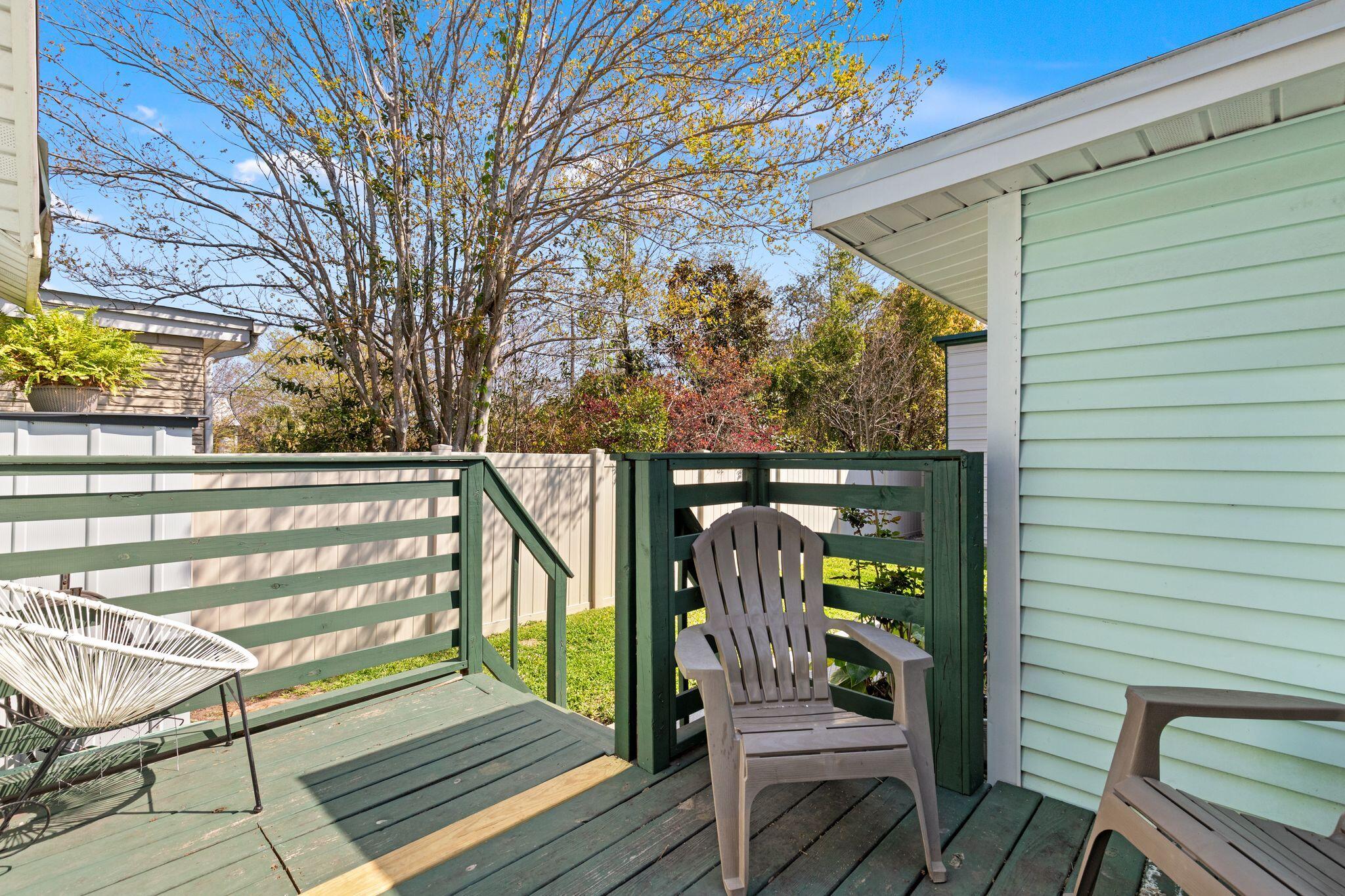 200 N Cove Boulevard