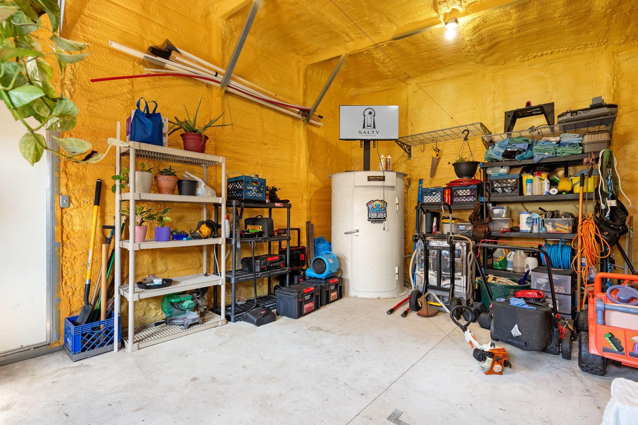 200 N Cove Boulevard