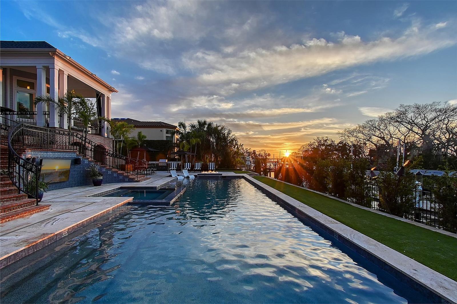 1541 BAY POINT DR