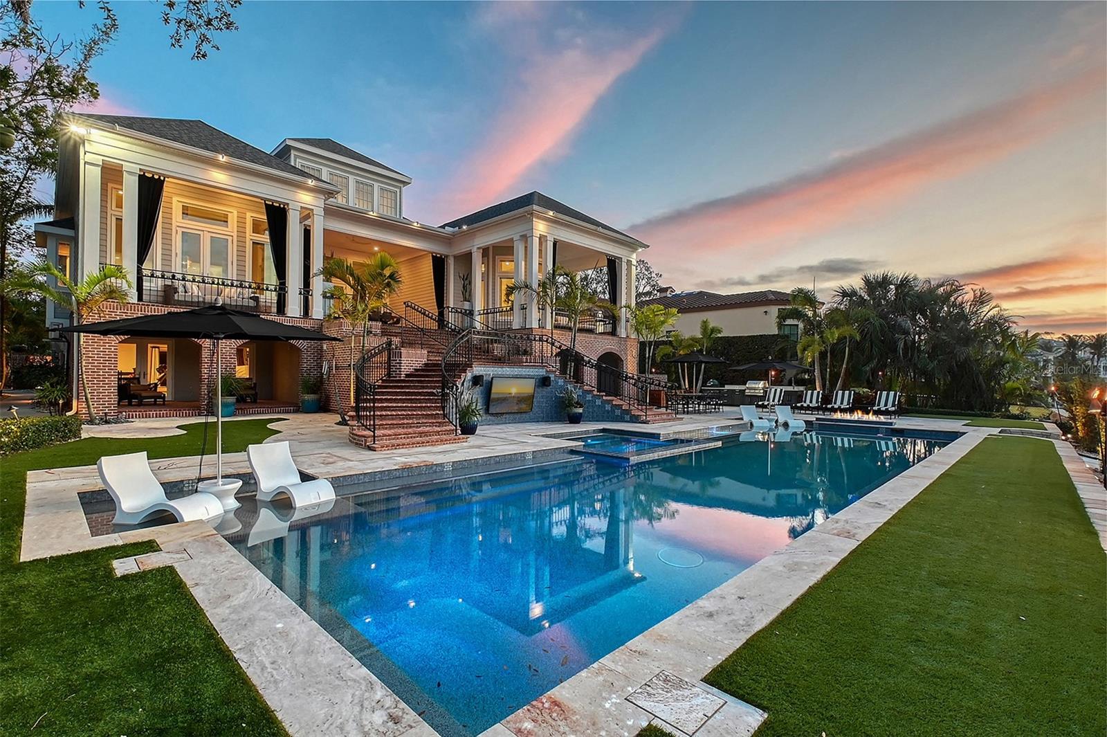 1541 BAY POINT DR