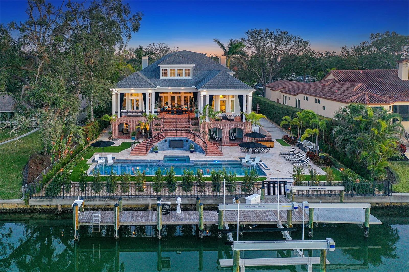 1541 BAY POINT DR