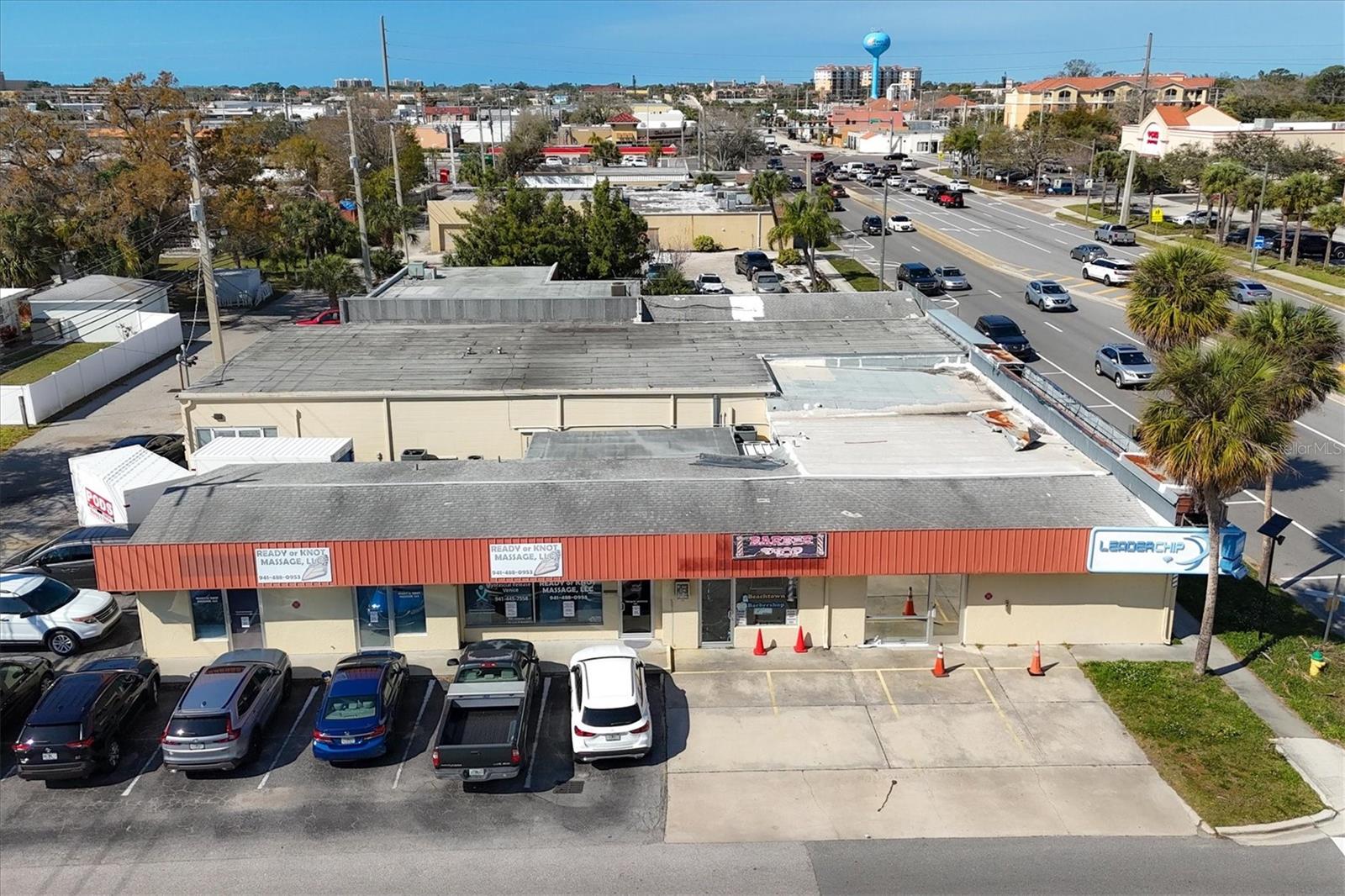 744 E AVE