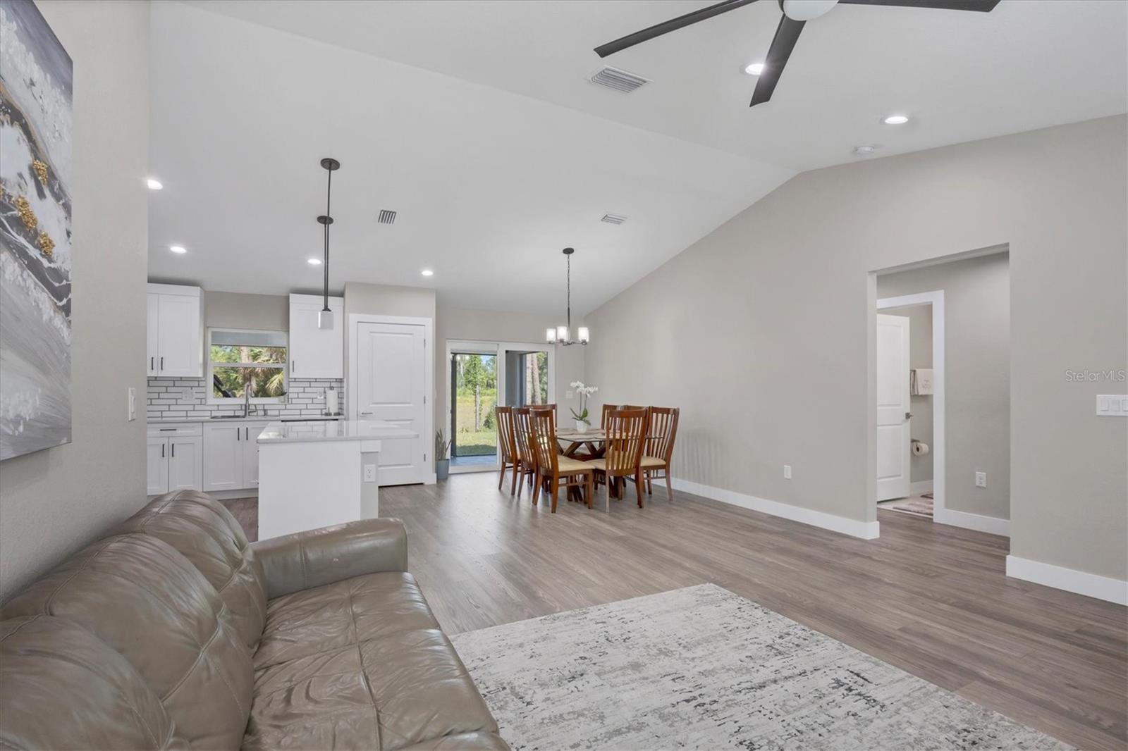 1449 OVERHEAD ST