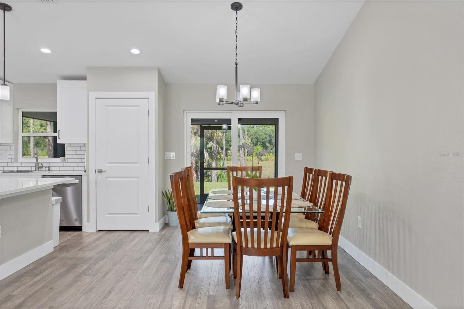 1449 OVERHEAD ST