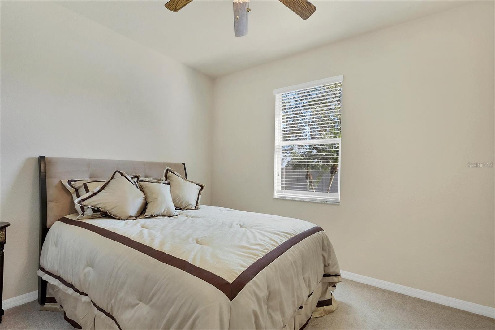 6370 FALCON LAIR DR
