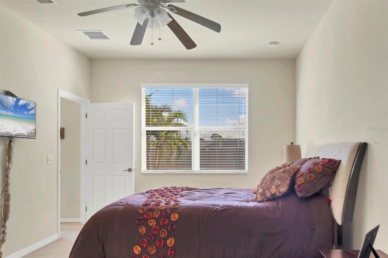 6370 FALCON LAIR DR