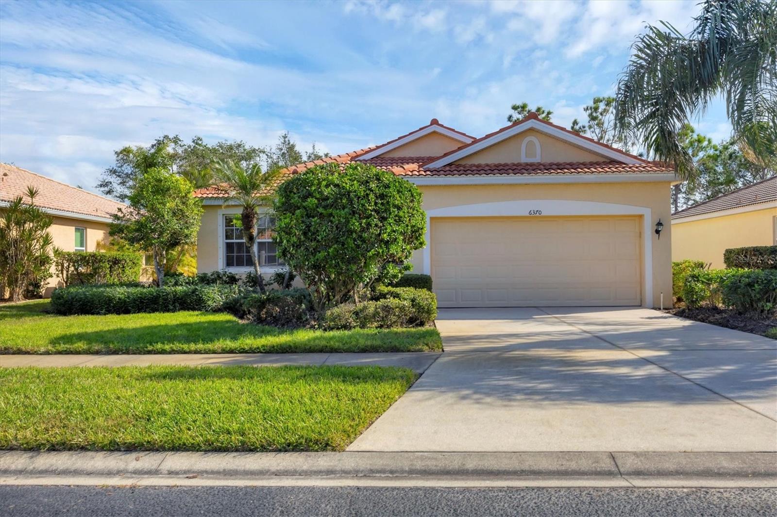 6370 FALCON LAIR DR