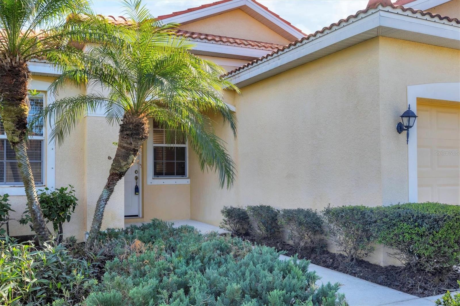 6370 FALCON LAIR DR