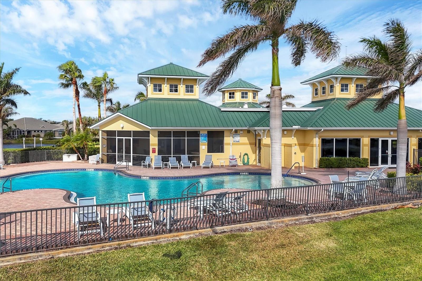 6370 FALCON LAIR DR