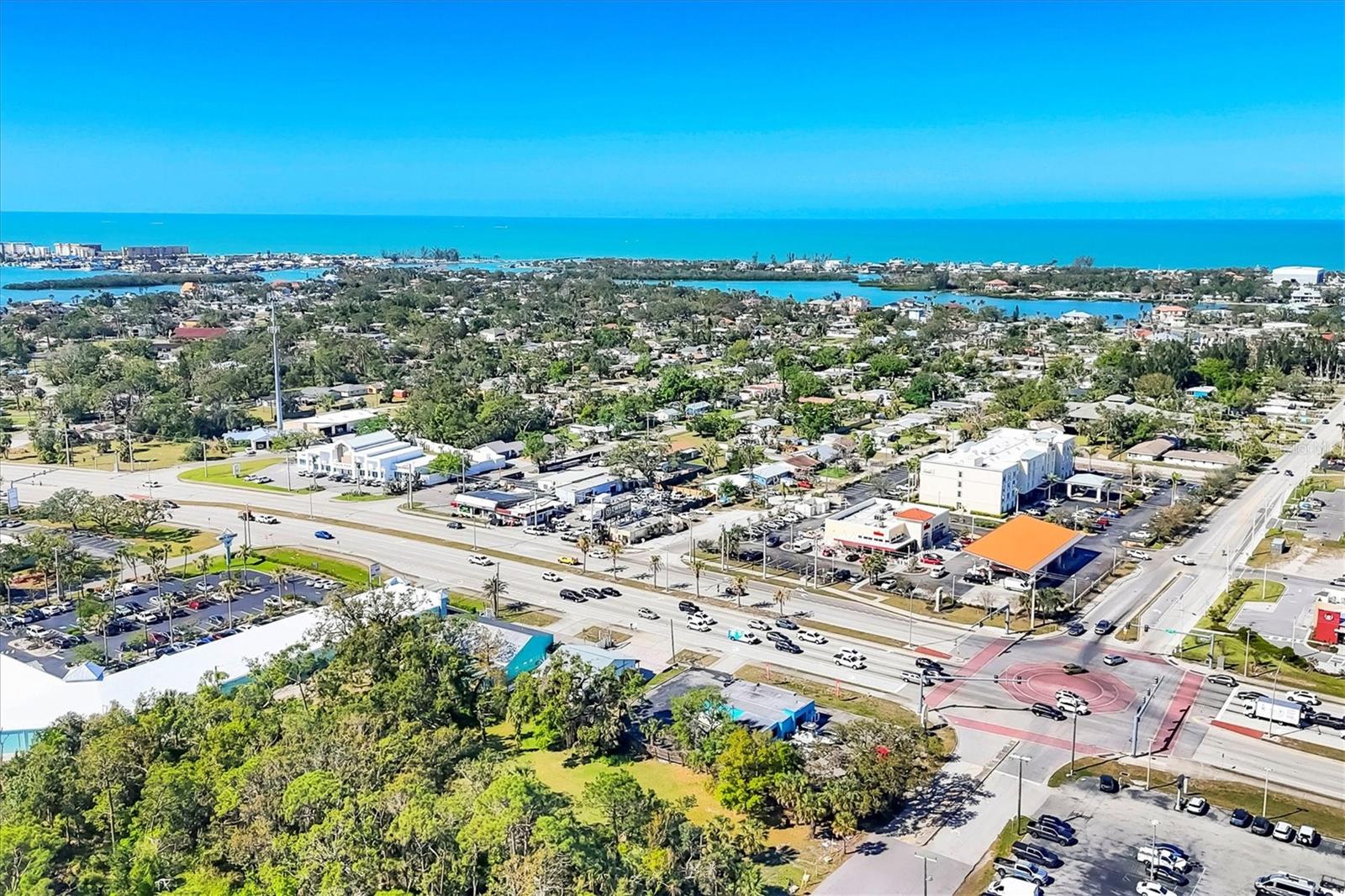101 S TAMIAMI TRL S