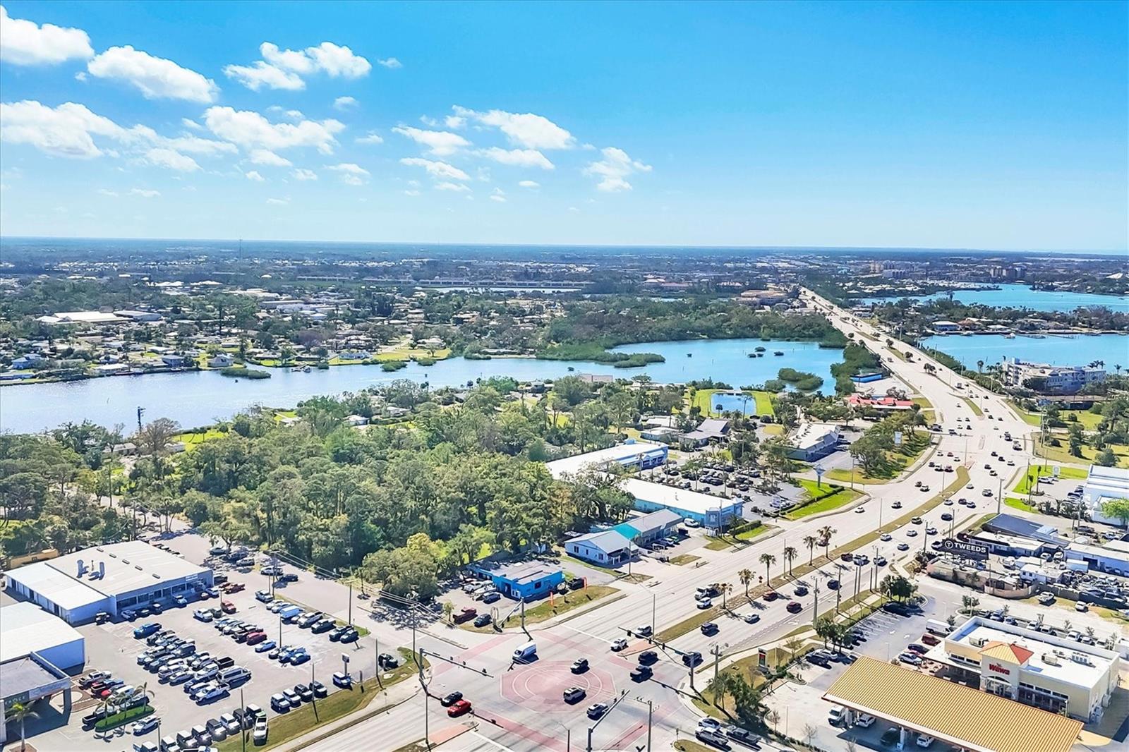 101 S TAMIAMI TRL S