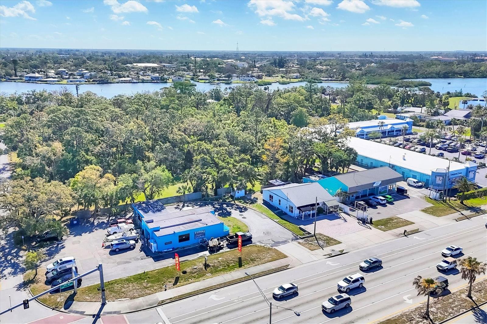 101 S TAMIAMI TRL S