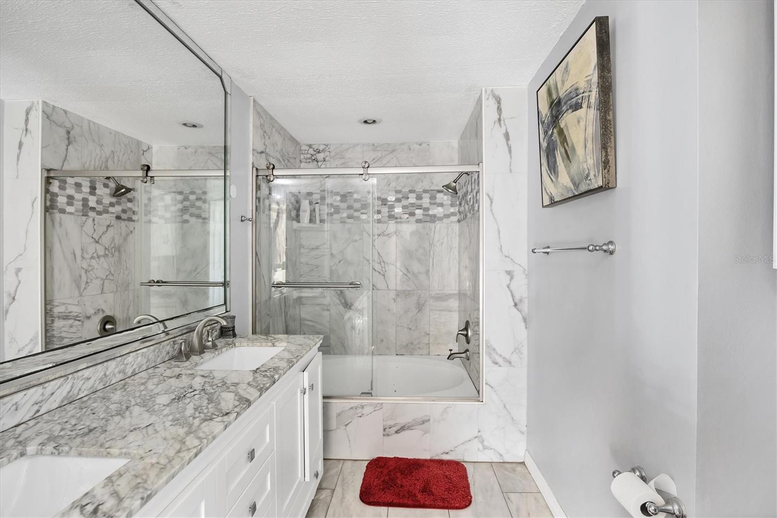 109 TAMIAMI TRL S