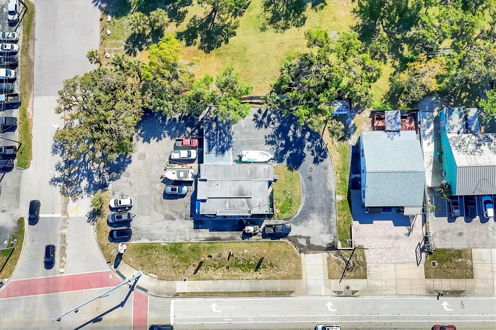 109 TAMIAMI TRL S