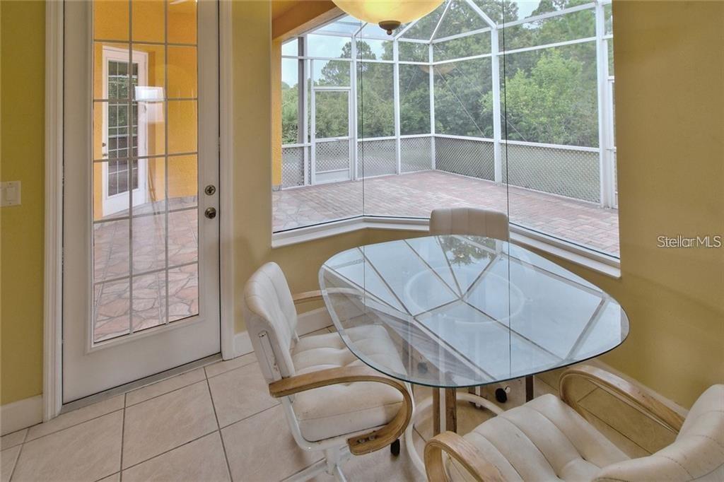 1424 S CRANBERRY BLVD