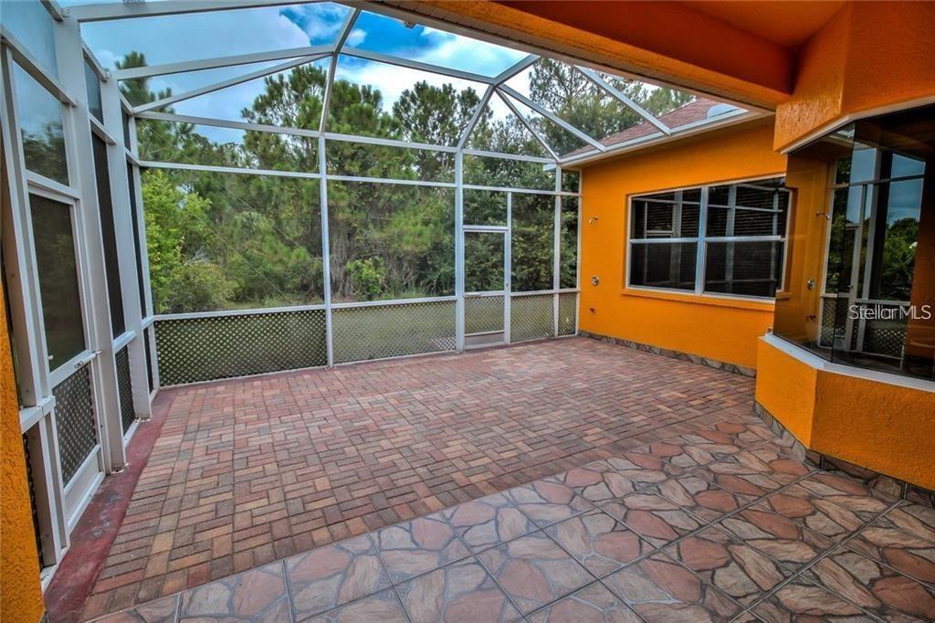 1424 S CRANBERRY BLVD