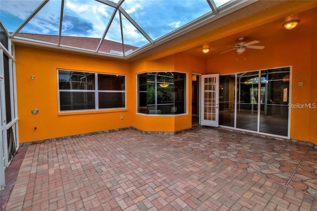 1424 S CRANBERRY BLVD