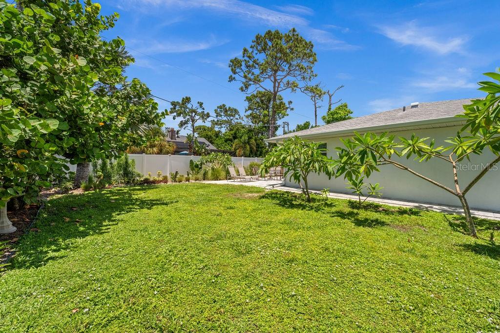 1024 HORIZON RD