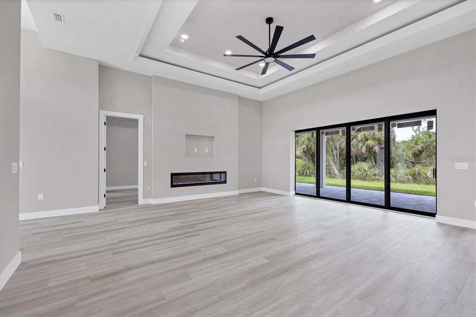 1667 RUSSELLVILLE ST