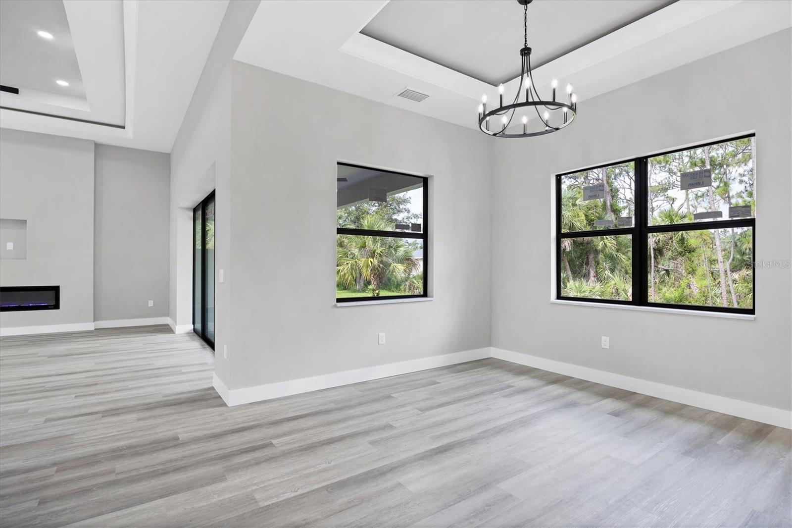 1667 RUSSELLVILLE ST