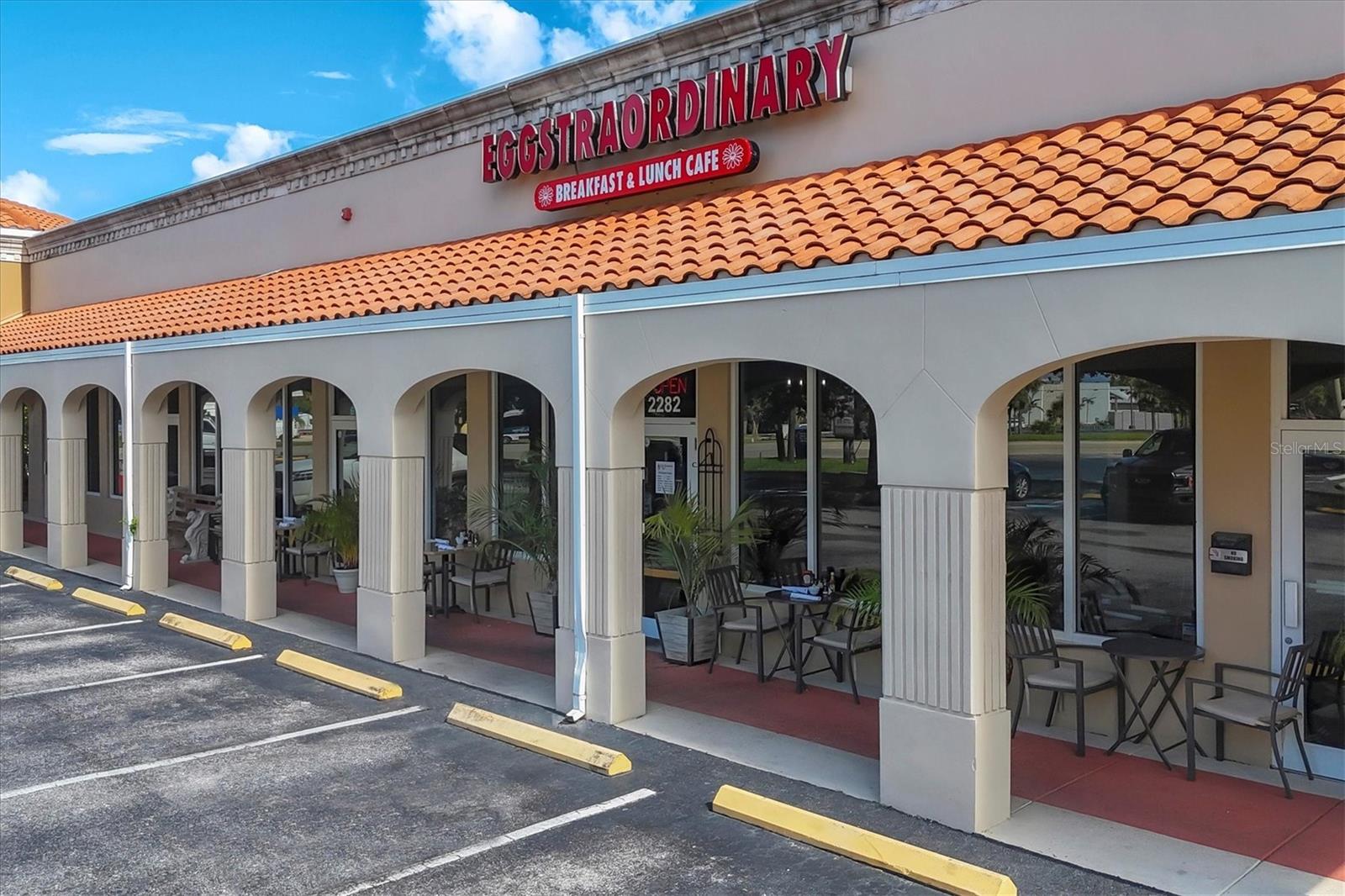 N TAMIAMI TRAIL