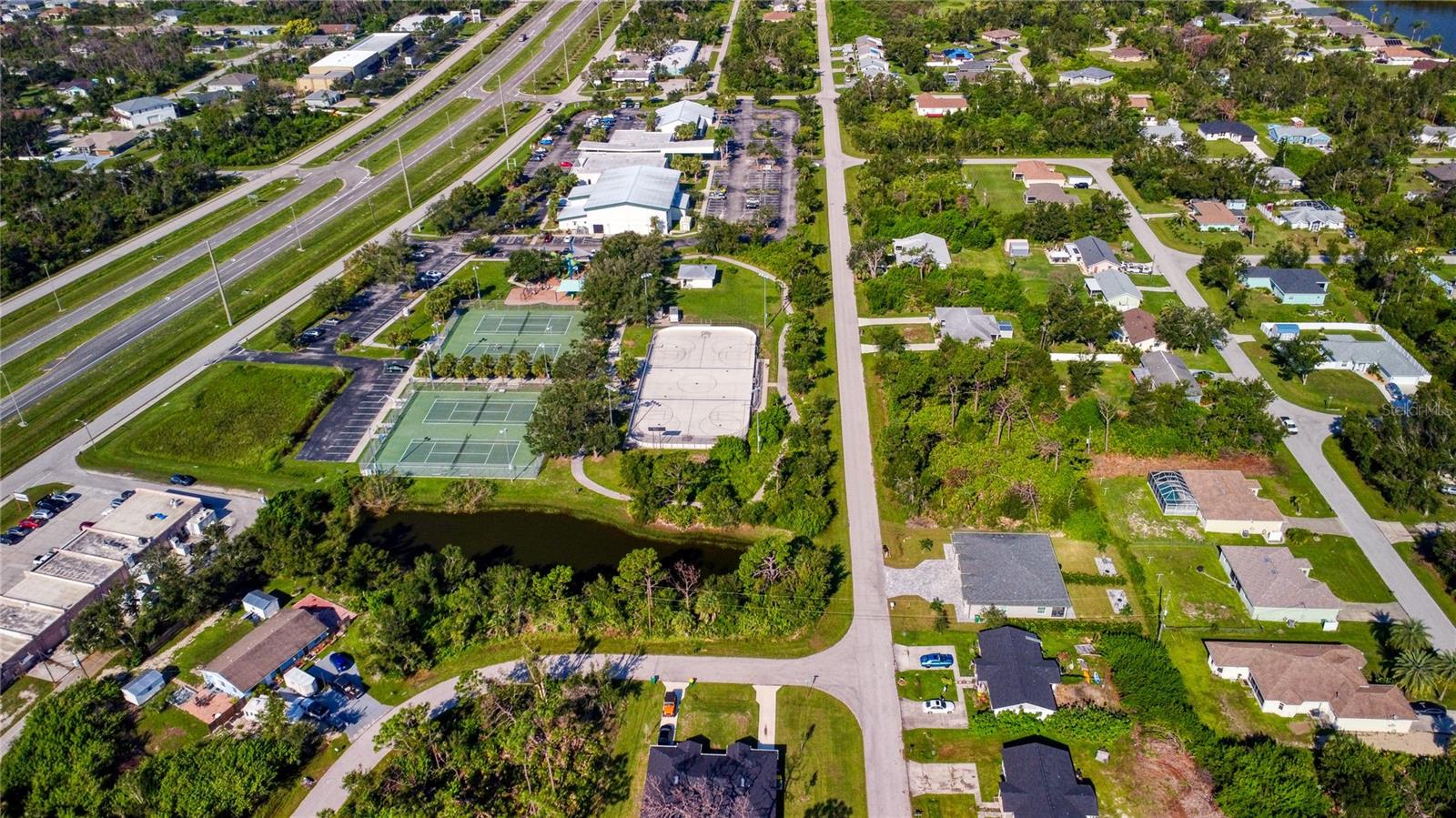 9458-9460 TACOMA AVE