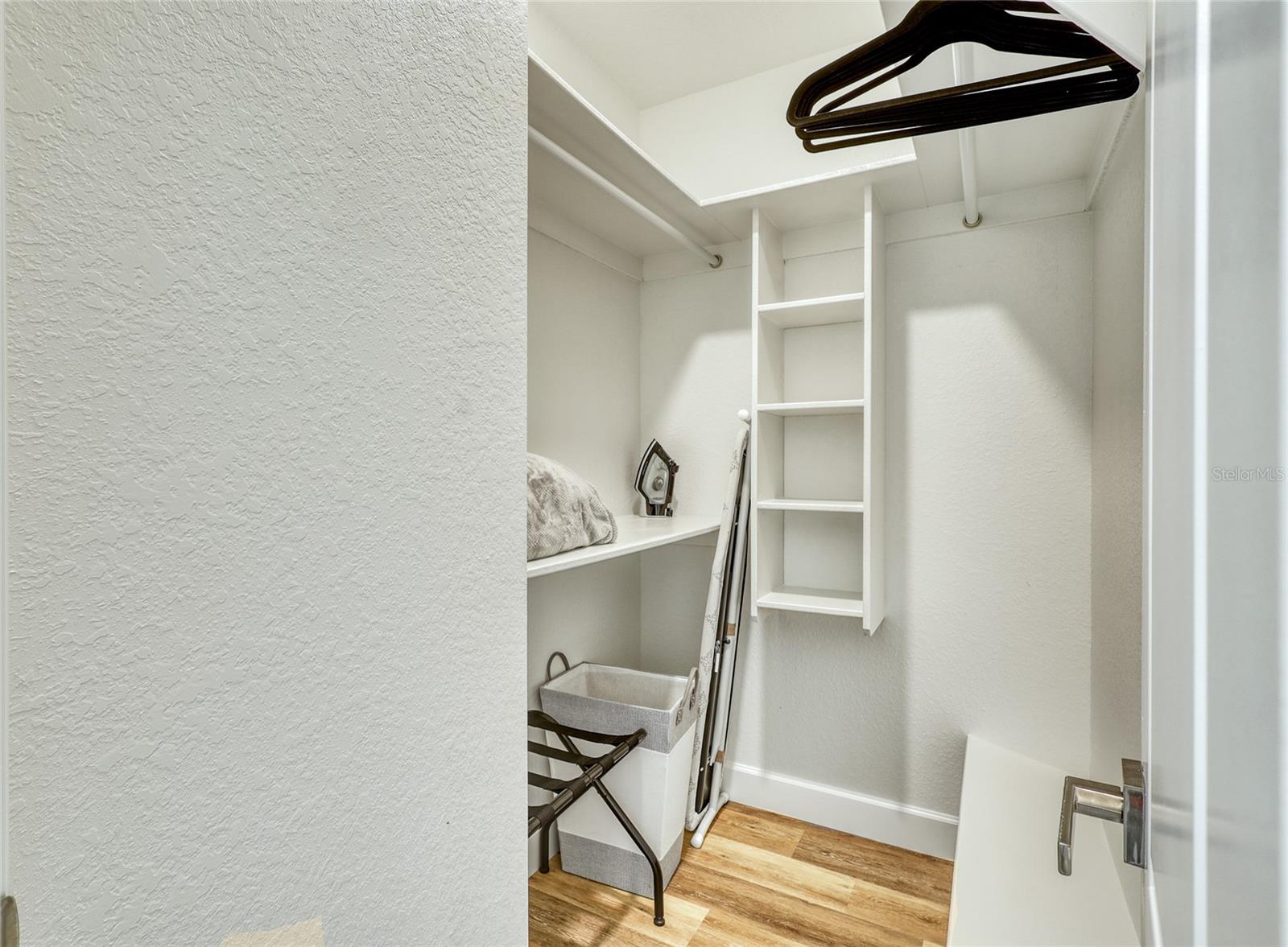 9458-9460 TACOMA AVE