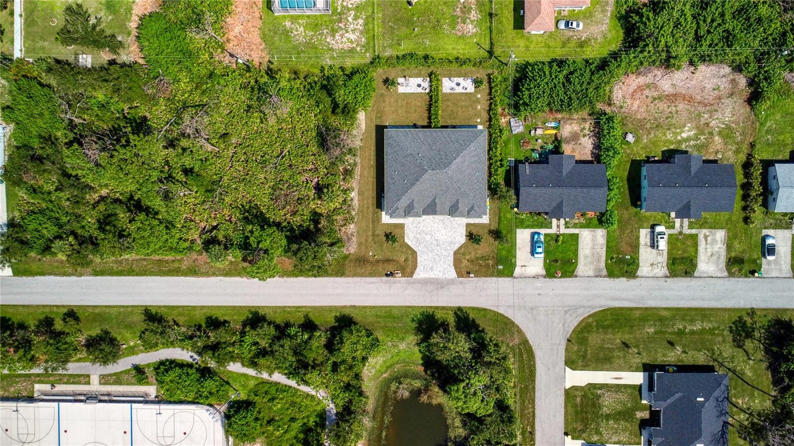 9458-9460 TACOMA AVE