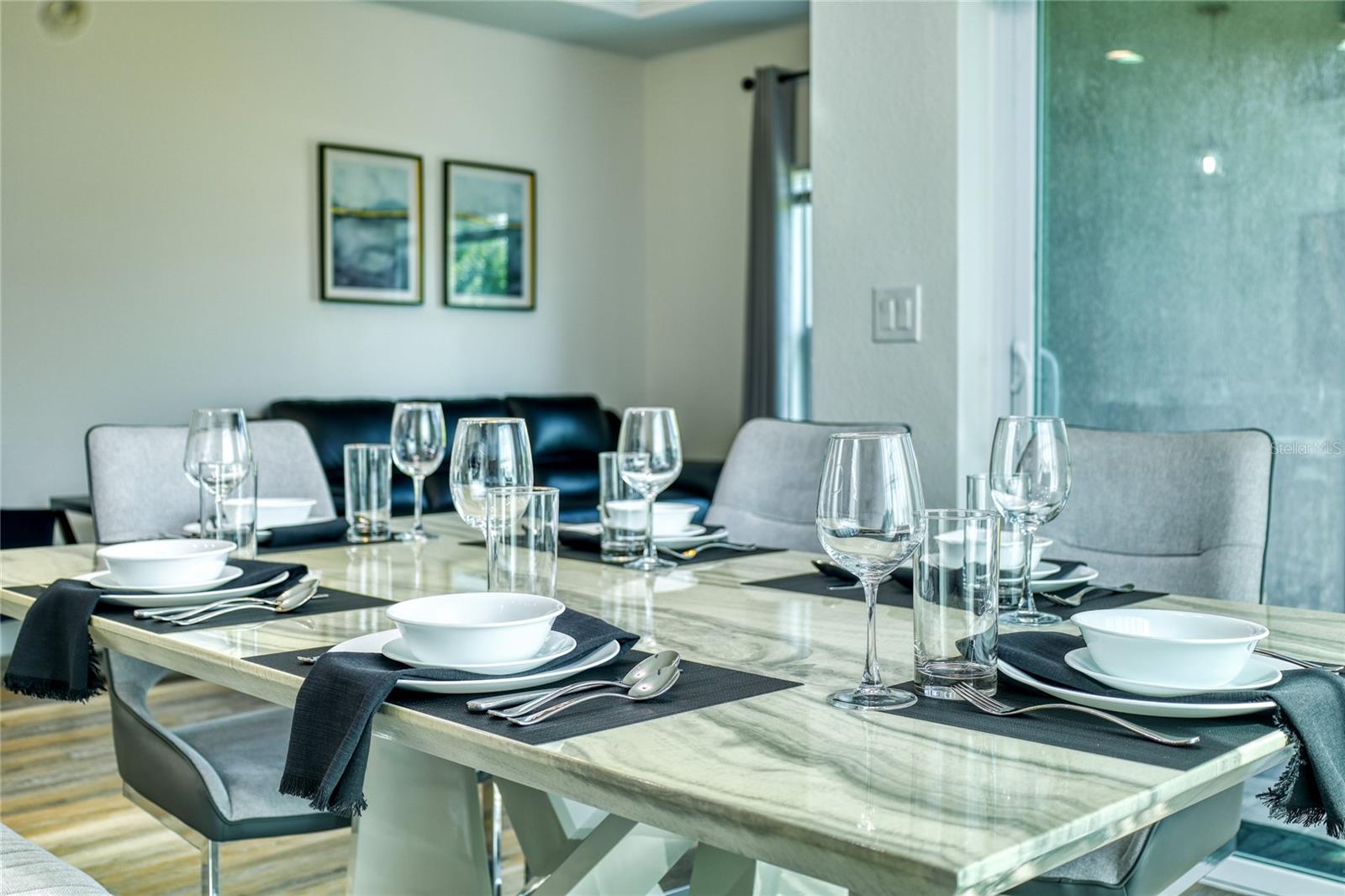 9458-9460 TACOMA AVE