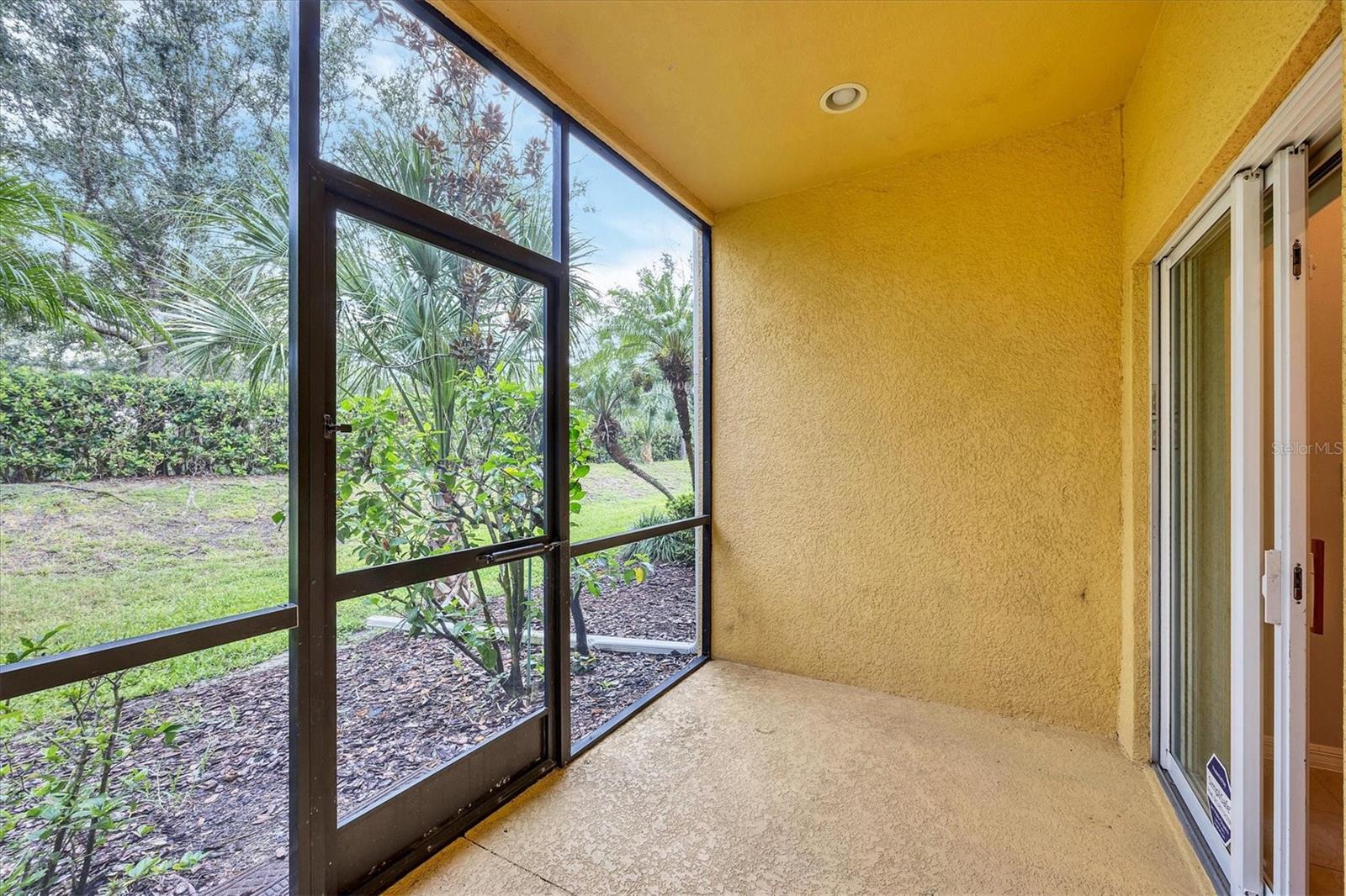 12950 TIGERS EYE DR
