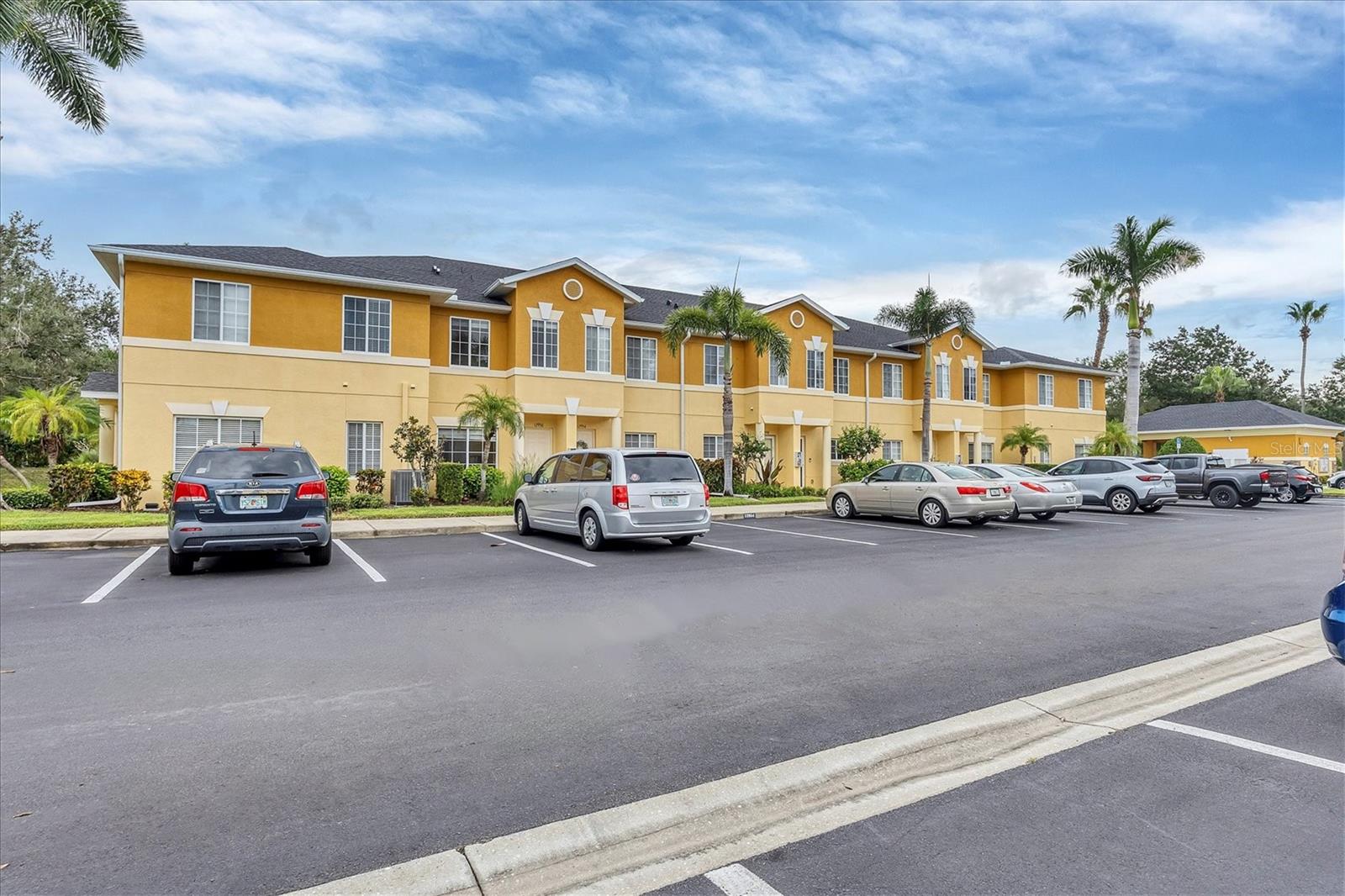 12950 TIGERS EYE DR