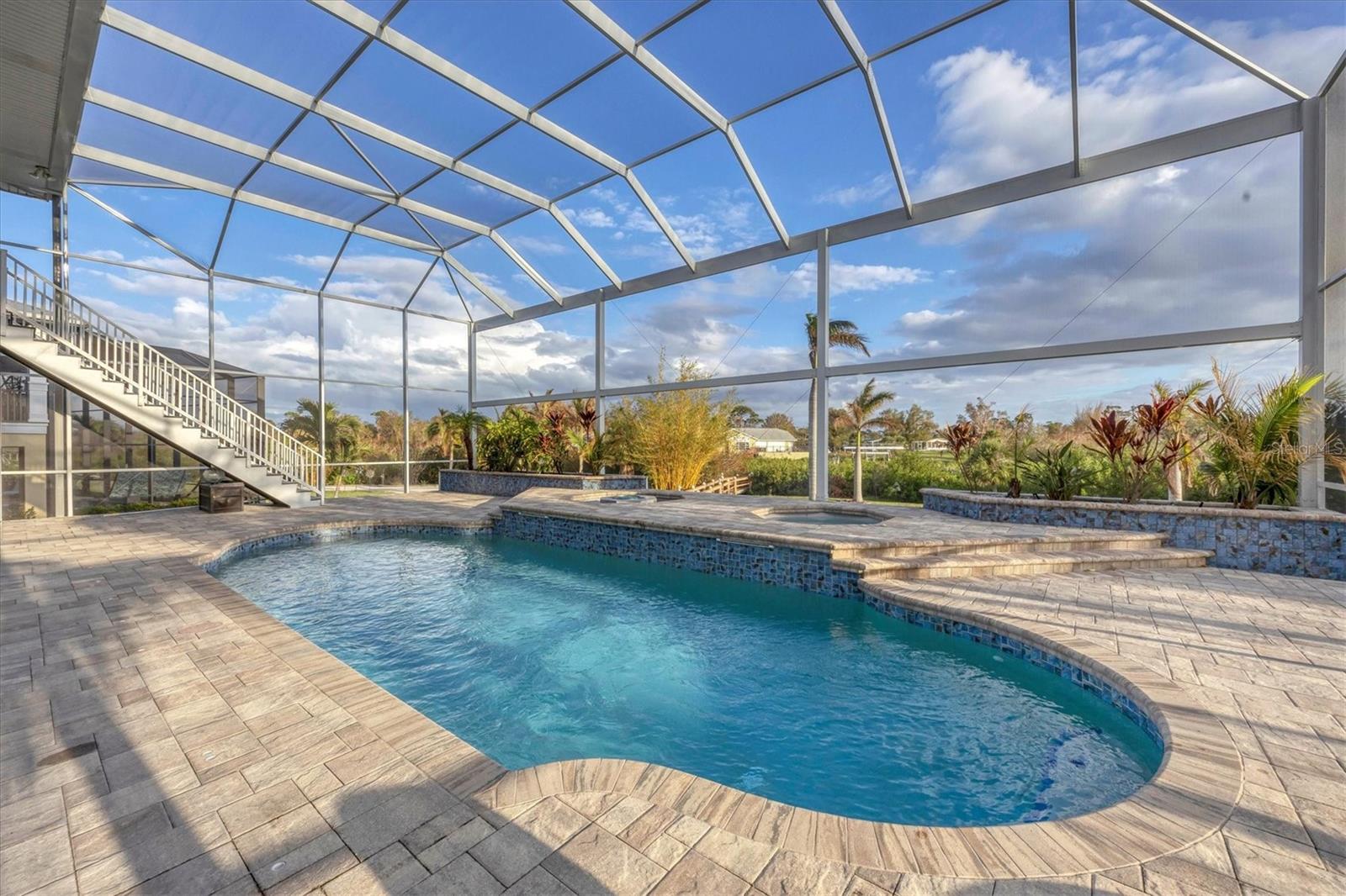 8057 WEYERS CT