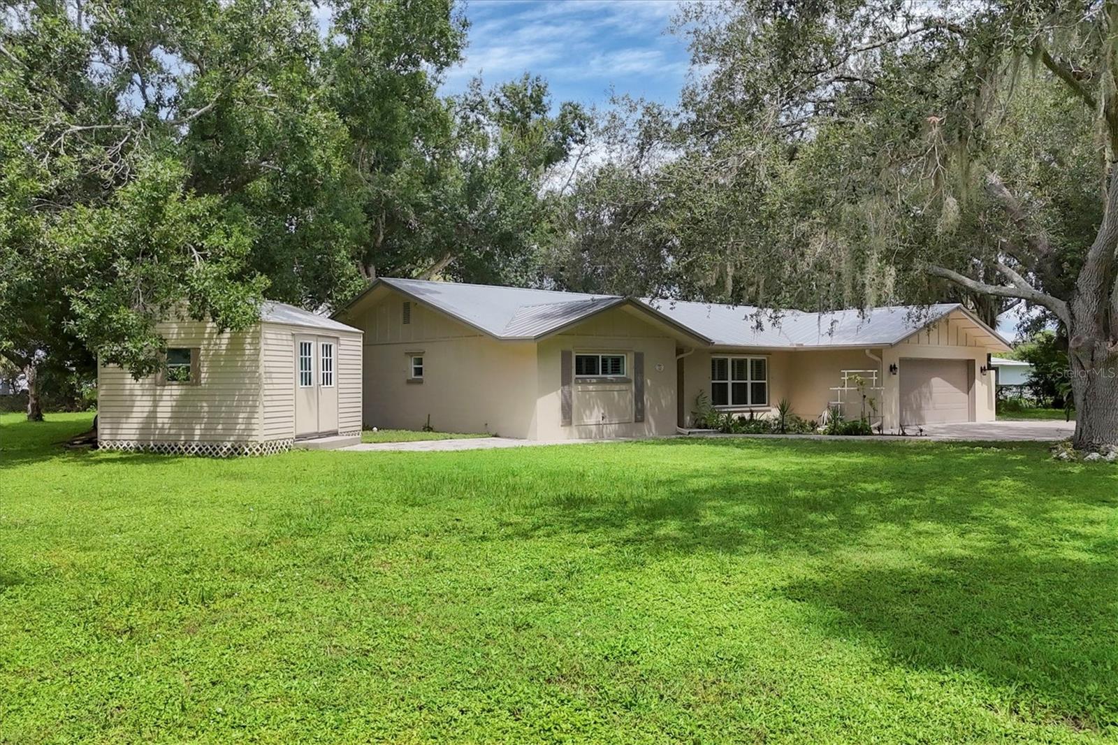 336 TIMBRUCE LN NW